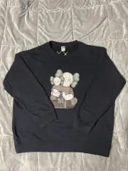 ユニクロ カウズ スウェット 2XL