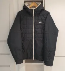 ナイキ 新モデル サーマフィット リバーシブルジャケット ブラック/ホワイト 105