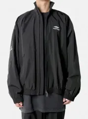 2025年最新】balenciaga トラックジャケットの人気アイテム - メルカリ