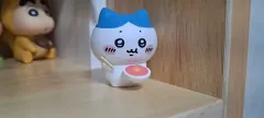 ちいかわ (ハチワレ)ガチャ もぐもぐパーティー ガチャフィギュア