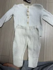 H&M 赤ちゃん ニット 上下セット