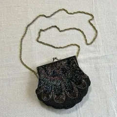 〜90s　vintage　ヴィンテージ小物　ビーズ　ポシェット　ゴールドチェーン　ショルダーバッグ　パーティーバッグ　孔雀アート柄　ブラック×マルチカラー　光沢　高級感　昭和レトロ　サブカル　peacock design beads shoulder bag