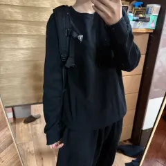 GUESS スウェット