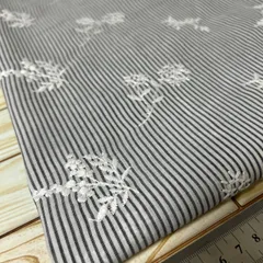 縦100cm×横95cm 刺繍生地