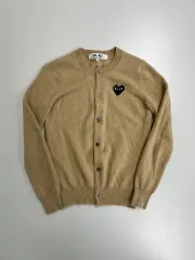 PLAY COMME des GARCONS ベージュ カーディガン M PLAY COMME des GARCONS（プレイコムデギャルソン）カーディガン