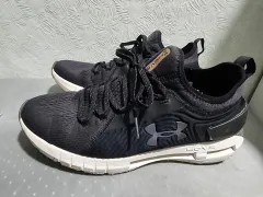 UNDER ARMOUR アンダーアーマー スニーカー