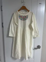 (日本 ヴィンテージ)ワンピース 綿100％ コットン 7分袖 花 刺繍 アイボリー