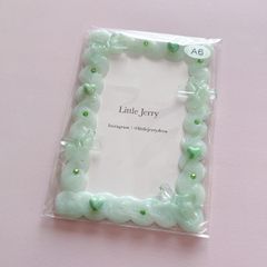 Item thumbnail for item bd125582-3284-49ce-8432-f0162a6b5520