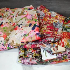 29【2.3万円・タグ付き・まとめて】高級 生地 布 綿100％ バラ 薔薇 イタリア製 カラフル 幅広 花柄 模様 コットン アンティーク  Vintage  古布  80s 90s 骨董 布 リメイク 手作り ファブリック インテリア 昭和 レトロ