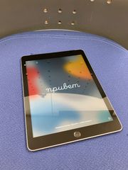 Item thumbnail for item e482a0b8-681a-41c5-85c5-146dac07558a