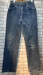 Item thumbnail for item ffa7be95-aa79-48af-bb39-5ff2d84a6b1d