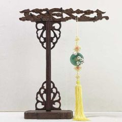 翡翠 タッセル付き装飾品 ペンダント - メルカリ