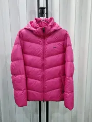 ナイキ ピンク ダウン アウター フード(ダウン)