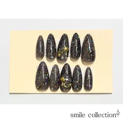 【1点もの】夜の風に煌めく星空ネイル シックな黒と多色ラメの輝き