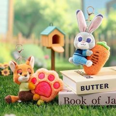 ズートピア ぬいぐるみキーホルダー ジュディ&ニック セット - メルカリ