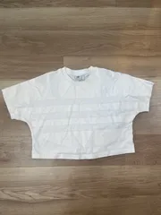 【220295】adidas アディダス  半袖Tシャツ　クロップド丈　ロゴプリント　スポーツ、ストレッチ等に　M  ・ ホワイト