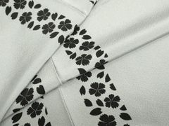 やまと謹製訪問着 ゆったりサイズ白地 散らし花文様 - メルカリ
