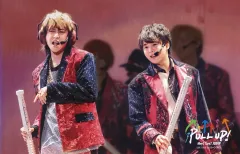 【中古】生写真(STARTO) Hey! Say! JUMP/有岡大貴・八乙女光/ライブフォト・横型・上半身・八切ワイドサイズ/「Hey! Say! JUMP LIVE TOUR 2023→2024 PULL UP!」「えらべるJUMP」名古屋公演