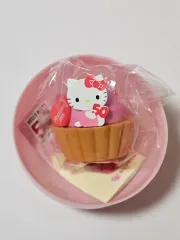 サンリオ ハローキティ ストロベリー スイート パーティー デザート ガチャ