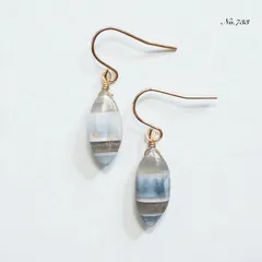 No.733✨天然石✨ブルーオパールの一粒ピアス　イヤリング