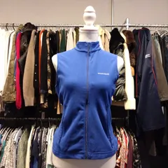 ＠　モンベル mont-bell montbell　フリース　シャツ　無地　outdoor　アウトドア　ノースリーブ　ブルー 青 藍色 ネイビー 紺色　BLUE　NAVY　レディース　ladies　お呼ばれ　デート　オフィスカジュアル　食事会