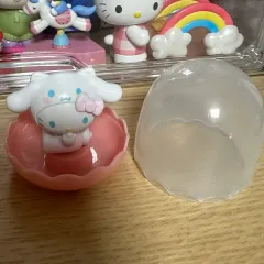 サンリオ ハローキティ カプセル トイ
