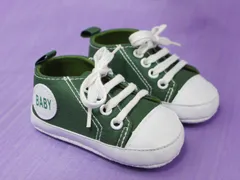 ★国内在庫・即日出荷★【サイズ11cm/12cm】ソフト底ベビースニーカー K05-深緑色　グリーン ベビーシューズ　ファーストシューズ　小さい足の子　低出生体重児　未熟児
