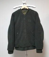 アンダーアーマー ボア リバーシブル ジャケット 105 サイズ カーキ