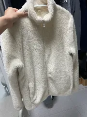 ユニクロ アイボリー フリース