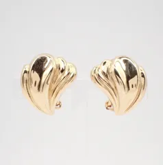 【Christian Dior】シェルモチーフゴールドイヤリング　ジュエリー