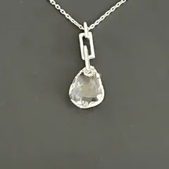 【Swarovski】箱付き　ストーンネックレス　ペンダント　シルバー