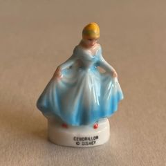 シンデレラのフェーブ／プリンセス／ディズニー／フランス雑貨／陶器ミニチュア／ブロカント／ヴィンテージ／蚤の市／幸運の小さな陶器