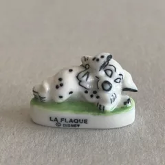 ぐっすりダルメシアンのフェーブ／犬／101匹わんちゃん／フランス雑貨／陶器ミニチュア／ブロカント／ヴィンテージ／蚤の市／幸運の小さな陶器