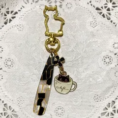 ネコちゃんパーツのキーホルダー