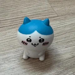 ちいかわ ハチワレ がるま おすわりフィギュア