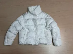 アディダス ショートダウン 白 レディース Sサイズ