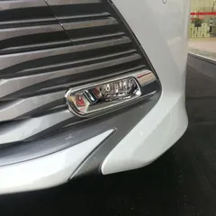 【送料無料】18年式カムリ専用 前<!-利用不可文字-!>灯フレーム ABS素材 電<!-利用不可文字-!>シルバー・ブラックカーボン 取り付け簡単ZX07今だけ特価