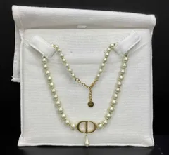 Dior 30 Montaigne モンテーニュ ショート ネックレス　レジンパール　ディオール　CDロゴ