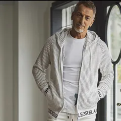 2025年最新】ウノピュウノウグァーレトレ 1piu1uguale3 セットアップの