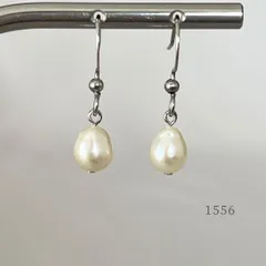 ひとつ持っておくと便利◎　淡水パール　ピアス　・・✽・・　〈真珠　サージカルステンレス　フック　フォーマル　入学式　結婚式　オフィスカジュアル〉