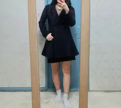 4ボタン フリル ONE PIECE フィット ウール混 コート