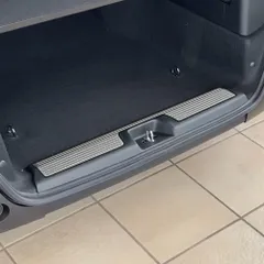 【送料無料】24款ホンダFREED CROSSTAR ガソリン車専用 ステンレス内蔵リアバンパープレート 【ブラックチタンブラッシュ/シャイニングシルクブラッシュ】1点セット