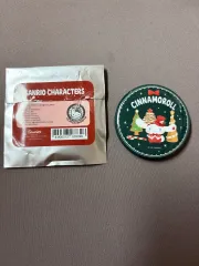 聖水ホリデー Sanrioポップアップ シナモロール ピンバッジ