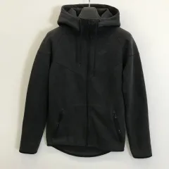 ナイキ テックパック フードジップアップ S