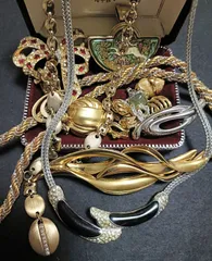 2026年最新】Nina ricci ブローチの人気アイテム - メルカリ