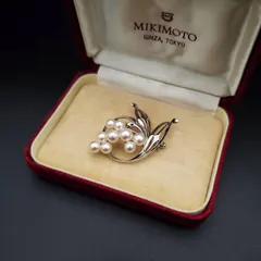 美品 MIKIMOTO ミキモト ブローチ アコヤパール 本真珠 リーフモチーフ シルバー SV 刻印 箱付き 上品 高級感 ギフト プレゼント 贈り物 入学式 卒業式 フォーマル 冠婚葬祭