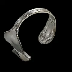 2026年最新】ティファニー スプーン バングルの人気アイテム - メルカリ