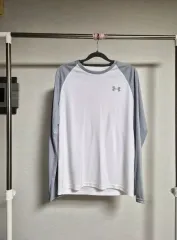 アンダーアーマー ロングスリーブ 白/グレー ラグラン Tシャツ