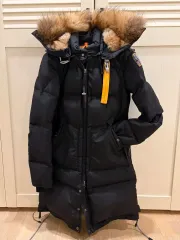パラジャンパーズ PARAJUMPERS ネイビー　ダウン　レディース　美品 ブルー（青）系 PARAJUMPERS(パラジャンパーズ) ダウンジャケット