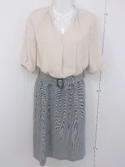 ◇ ◎ MEW'S REFINED CLOTHES 五分袖 膝下丈 ワンピース サイズM ベージュ グレー系 レディース  【中古】 【1205230002933】